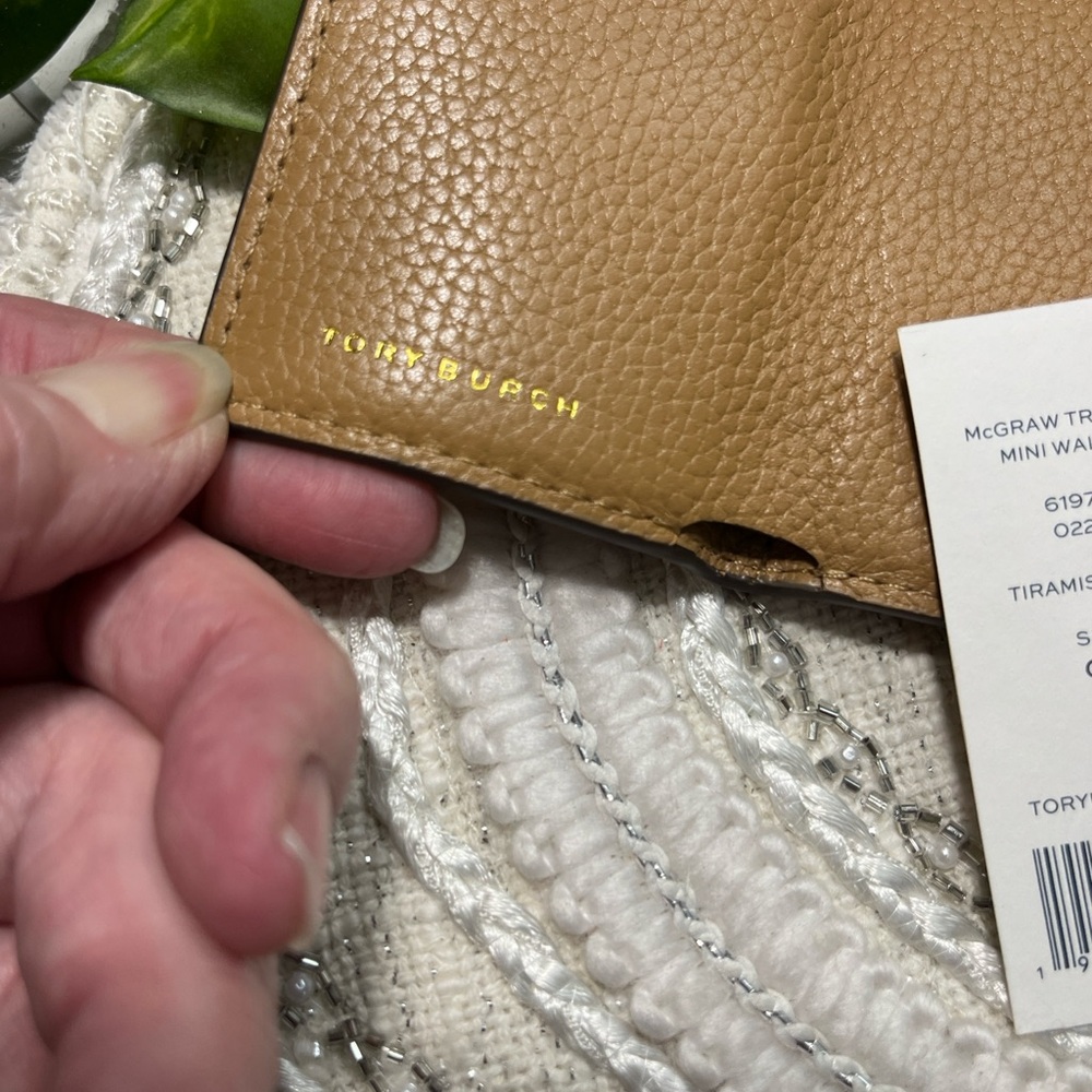 Tory Burch McGraw Mini Wallet - Picture 8 of 13